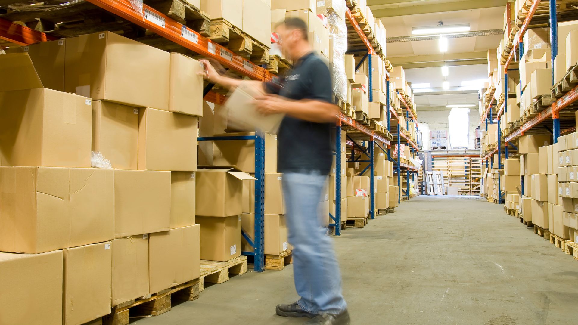 Almacén bonded con mercancías